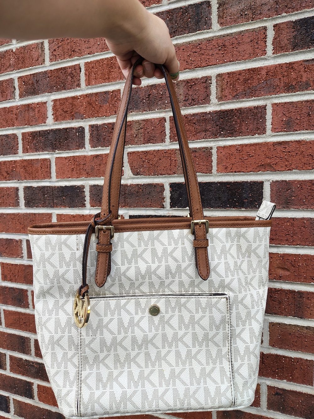 Michael Kors Ciara Medium Signature Monogram Top-Zip Tote Bag – Vanilla / Acorn